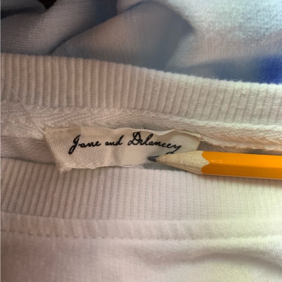 Women’s Jane and Delancey sweater - Picture 3 of 3